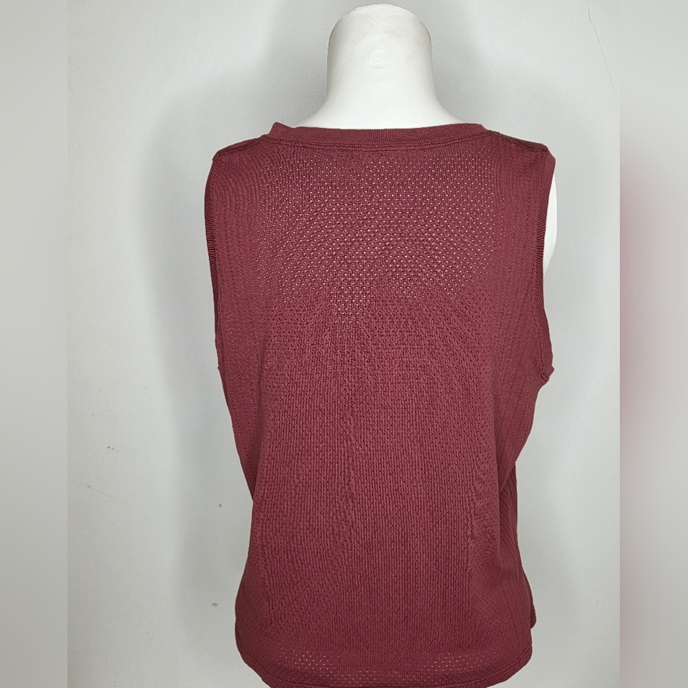 Lululemon Atletica ptp:20" (M/L) Sleeveless Burgundy Training Muscle Tee - Picture 3 of 9